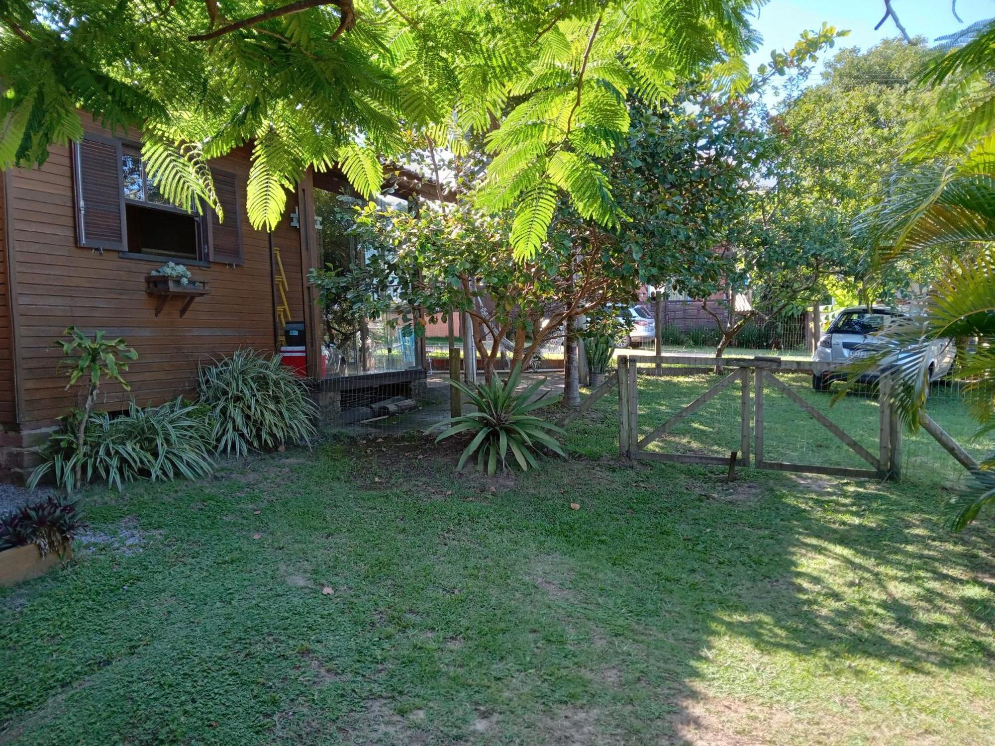 Chales Vale Da Lua - Praia Do Rosa Room photo